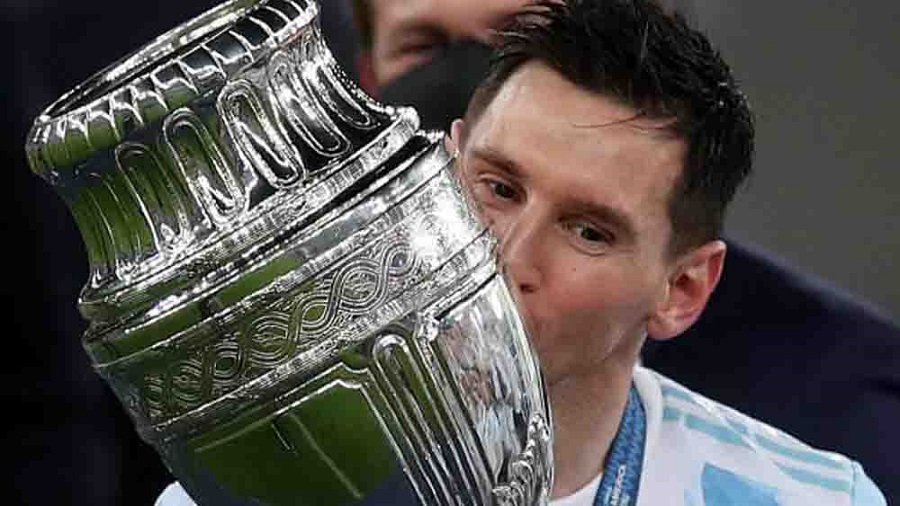 নিন্দুকদের নিন্দাকে কিক মেরে লিও মেসি কোপা আমেরিকা ফাইনালে মুচকি হাঁসি হাঁসলেন