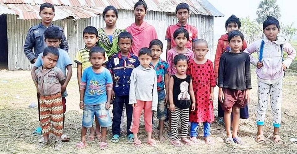 শিক্ষার আলো থেকে বঞ্চিত হচ্ছে অর্ধ শতাধিক শিশু