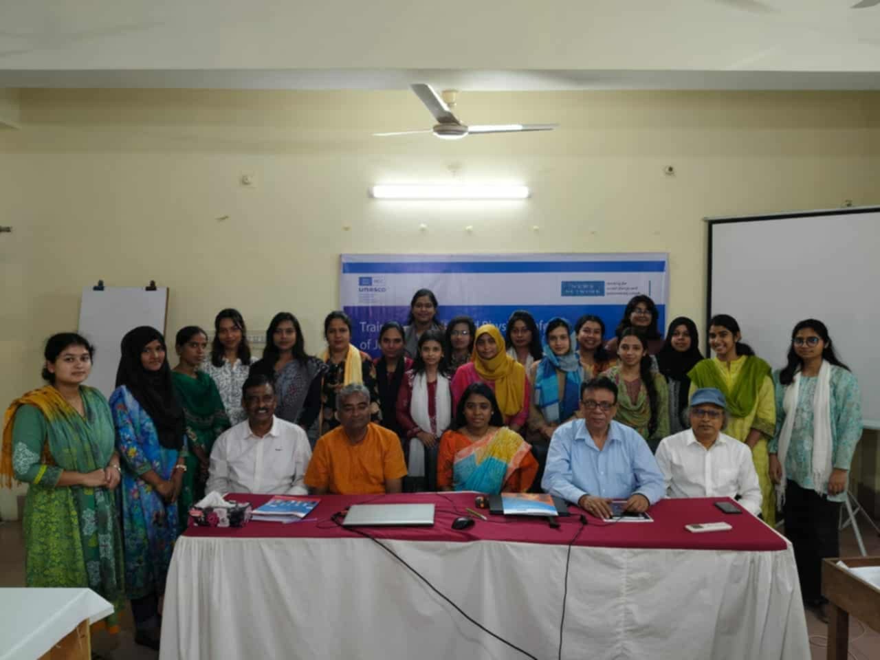 রাজশাহীতে নারী সাংবাদিকদের ডিজিটাল ও শারীরিক নিরাপত্তা বিষয়ক প্রশিক্ষণ